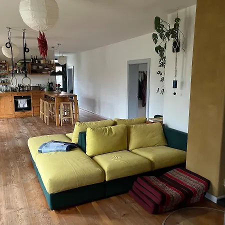 Mit Grossem Grundstueck Casa vacanze