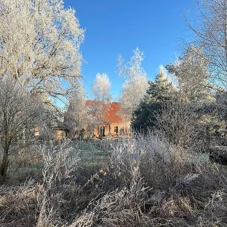 Mit Grossem Grundstueck